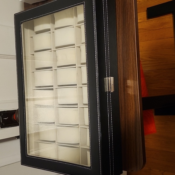 Black Leather Jewelry Organizer with Glass Lid - Picture 1 of 8